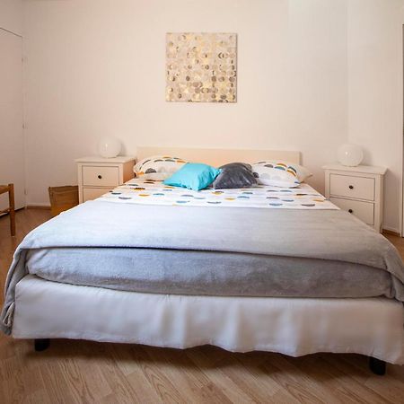 Appartement T3 Traversant Residence Standing Garage Et Piscine Exterieure Gratuits Сет Екстериор снимка