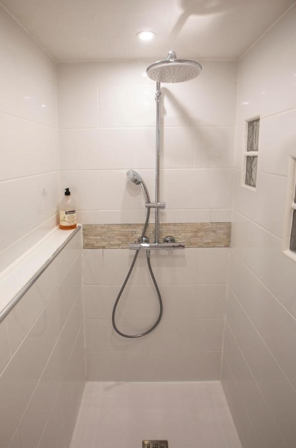 Appartement T3 Traversant Residence Standing Garage Et Piscine Exterieure Gratuits Сет Екстериор снимка