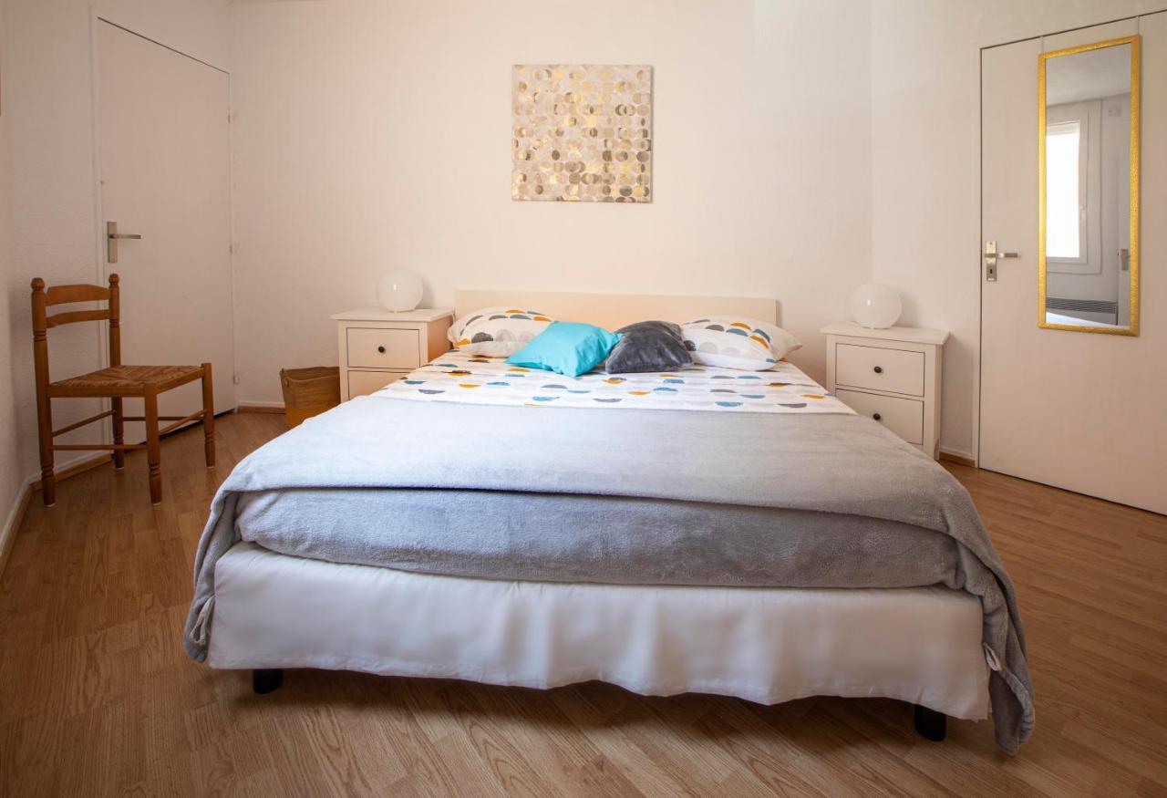 Appartement T3 Traversant Residence Standing Garage Et Piscine Exterieure Gratuits Сет Екстериор снимка